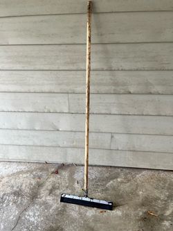 18 in. Seal-Right Driveway Squeegee