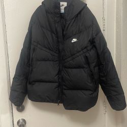 Nike Storm Fit Puffer Hoodie