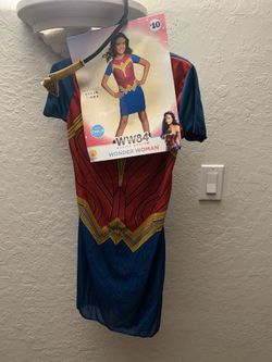 Size 10/12 wonder women girls Halloween costume $8