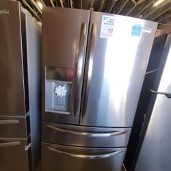 Frig idair e Refrig er ator Fri dge Icem aker on door Same Day Install!