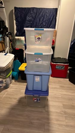Sterilite and Hefty Plastic Storage Totes – Set of 4