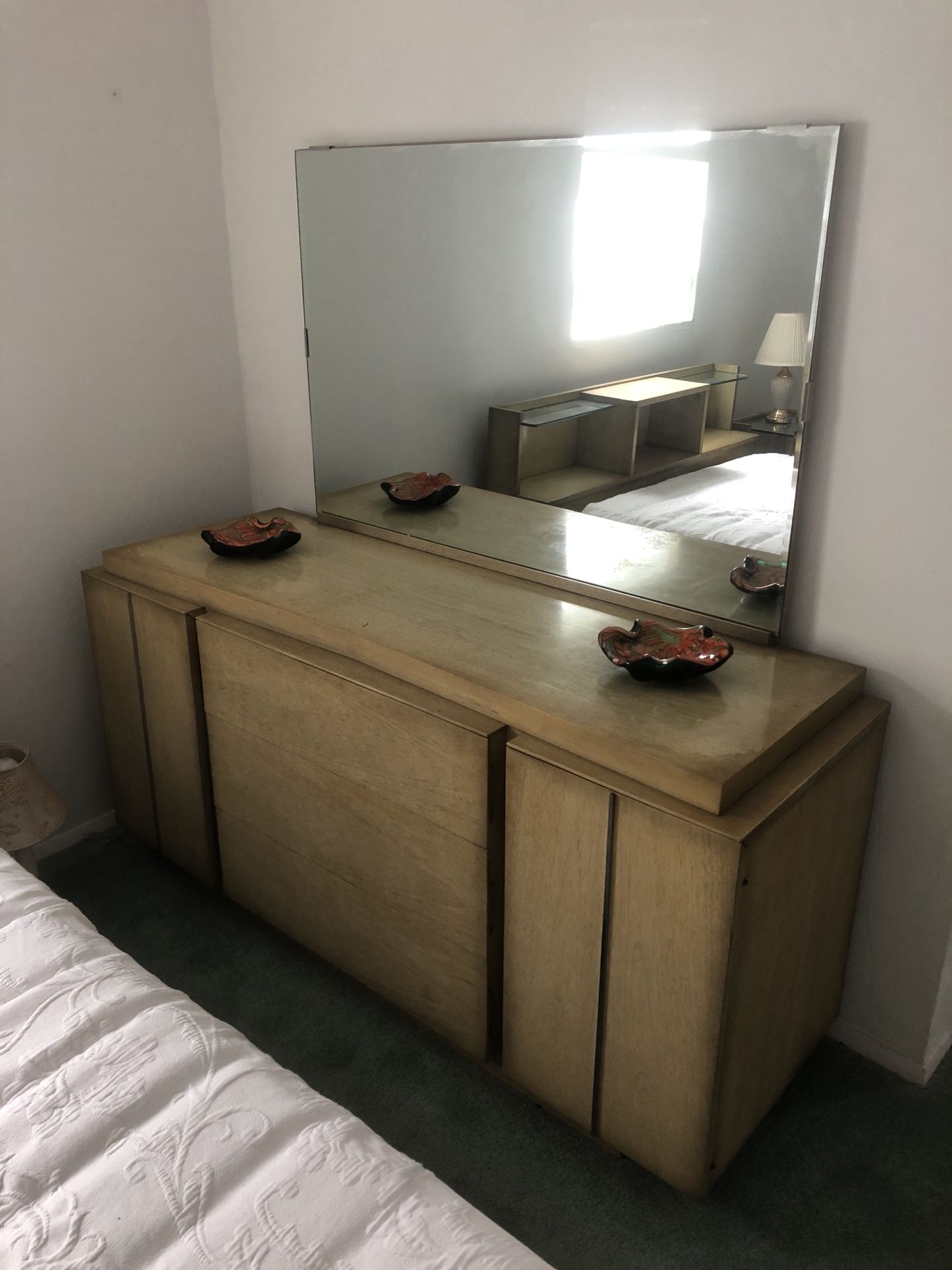 Kent Coffey The Savoy Vintage Mid Century Bedroom Set Headboard Double Dresser With Mirror Chest Of Drawers And Nightstand Excellent Condition For Sale In Tampa Fl Offerup