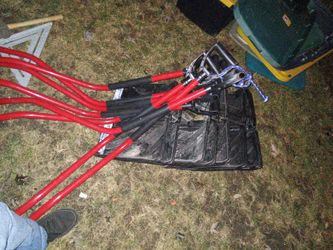 Each Snow Shovels New