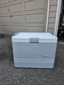 Igloo Subaru Outback Electric Travel Cooler