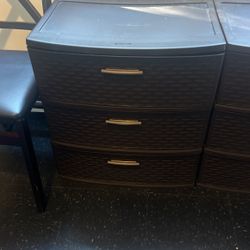 Plastic Portable Dresser 2 Pc for Sale in Pacifica, CA - OfferUp Plastic Portable Dresser 2 Pc for Sale in Pacifica, CA - OfferUp