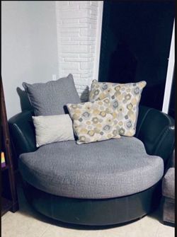 *Need to Sell ASAP* - Comfortable Over-sized Gray Cushioned Swivel Chair 