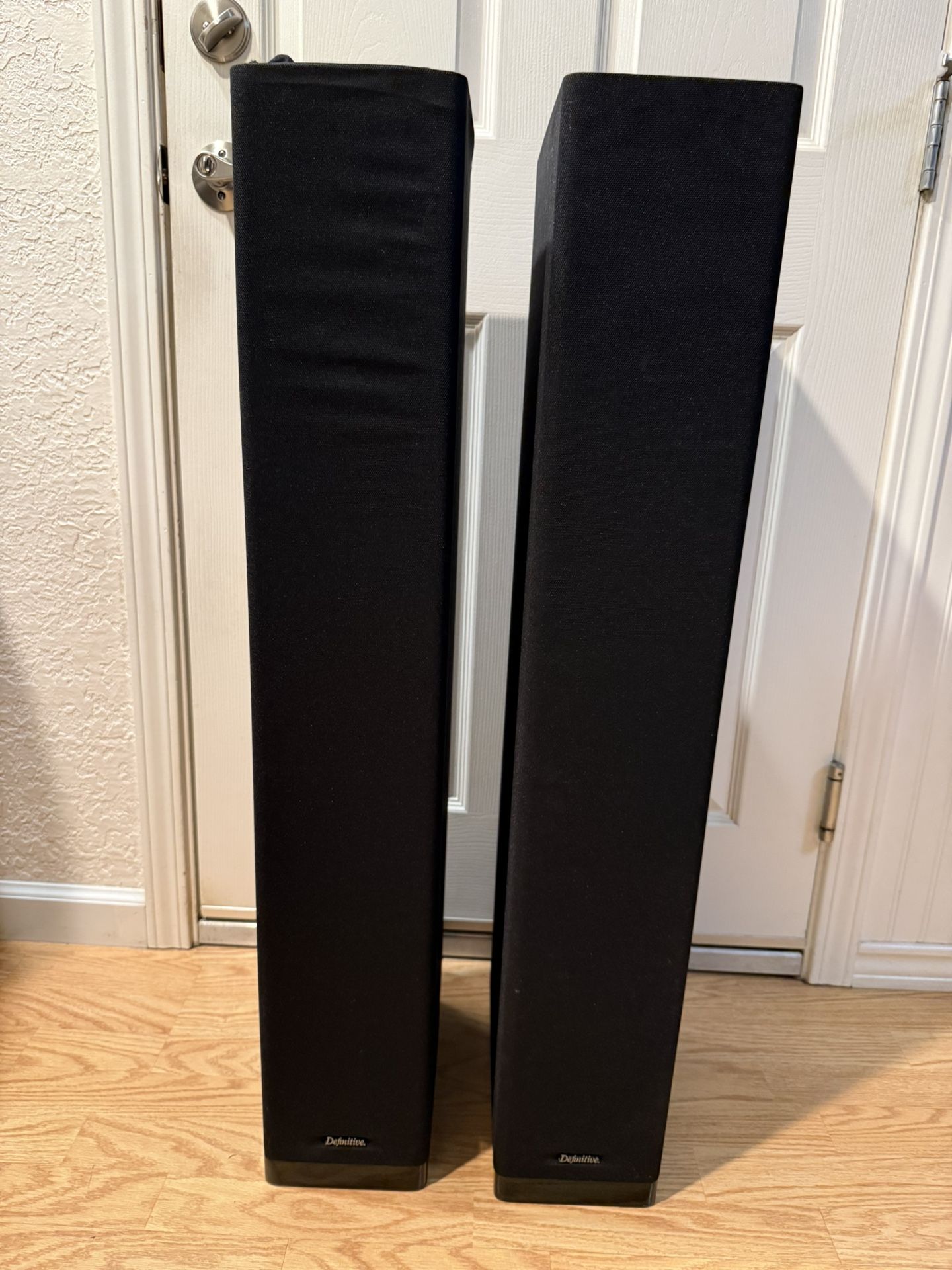 Definitive Technology BP-2006 Bipolar Array Speakers (Like New)