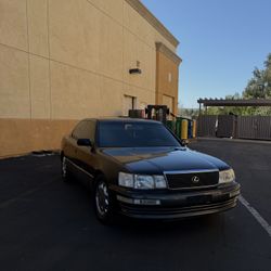 1994 Lexus LS 400