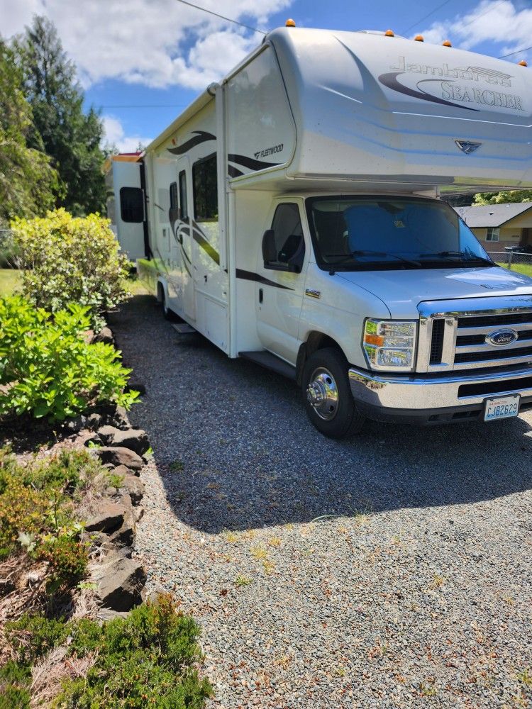 2014 Jamboree Searcher 31m