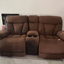 Double (electric) Recliner with Cup Holders And Storage 