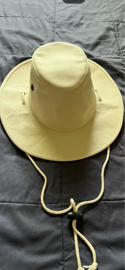 It’s very good Hat it’s 100% cotton it’s for man’s never been used