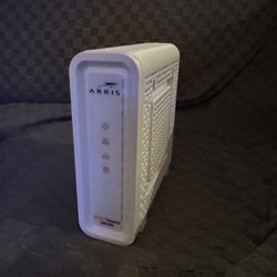 ARRIS - SURFboard SB8200 32 x 8 DOCSIS 3.1 Gig-Speed Cable Modem 