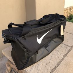 New Nike BrasÃlia Duffel Duffle Bag Black Travel Gym Backpack