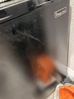 magic chef mini fridge