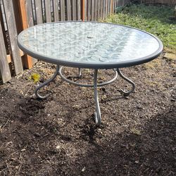 Outdoor table