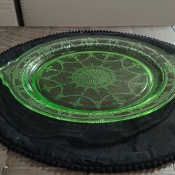 VINTAGE HOCKING GLASS GREEN SERVING PLATE
