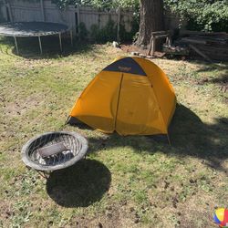 Eureka Church Hill 3 Person Tent Aluminum Poles Easy Set Up 