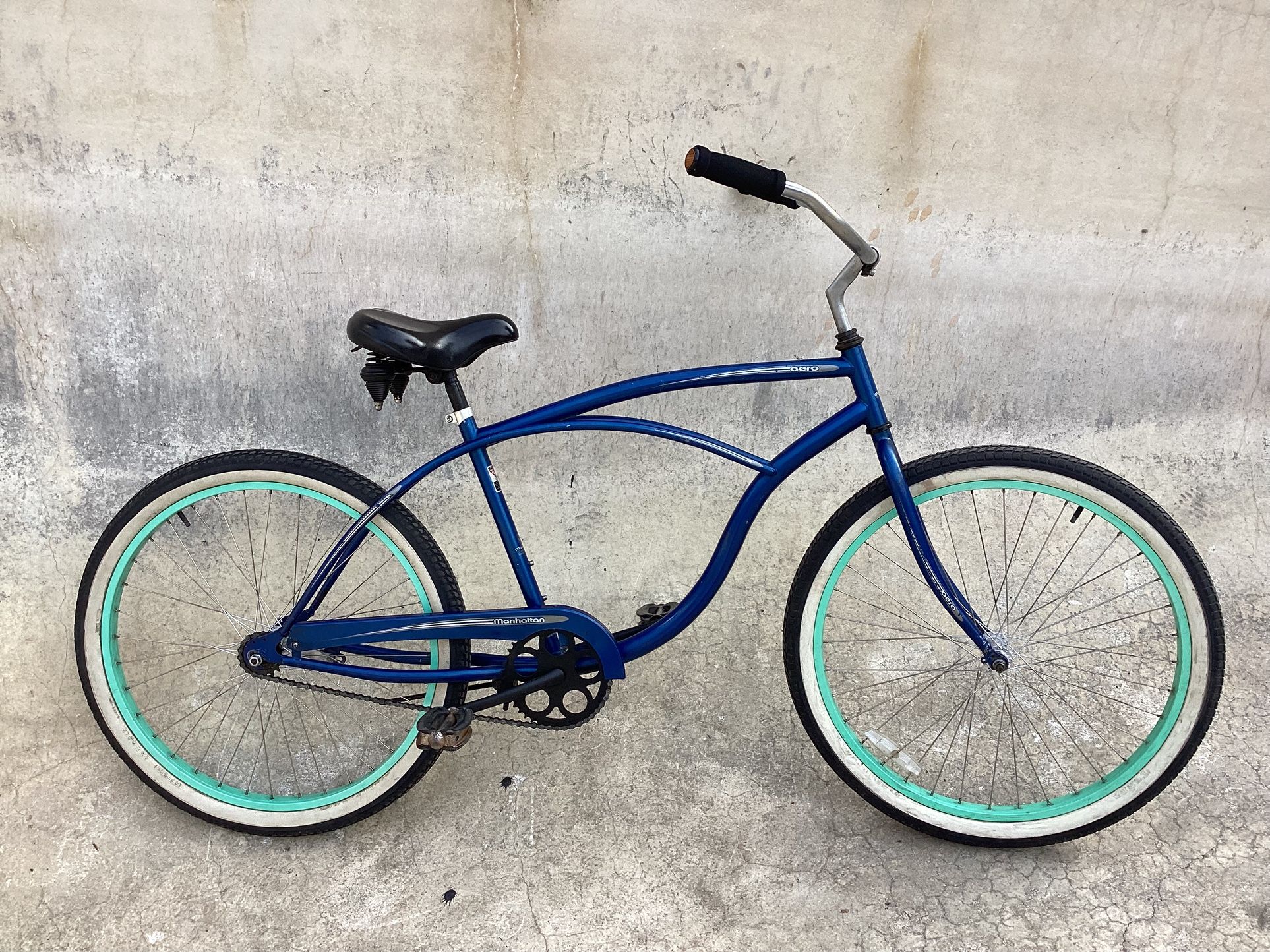 MANHATTAN AERO SINGLE SPEED CRUISER BIKE 