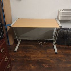 45"   Desk