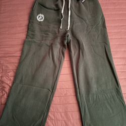 Common Hype Green Sweatpants Size XXL Fits Like A XL