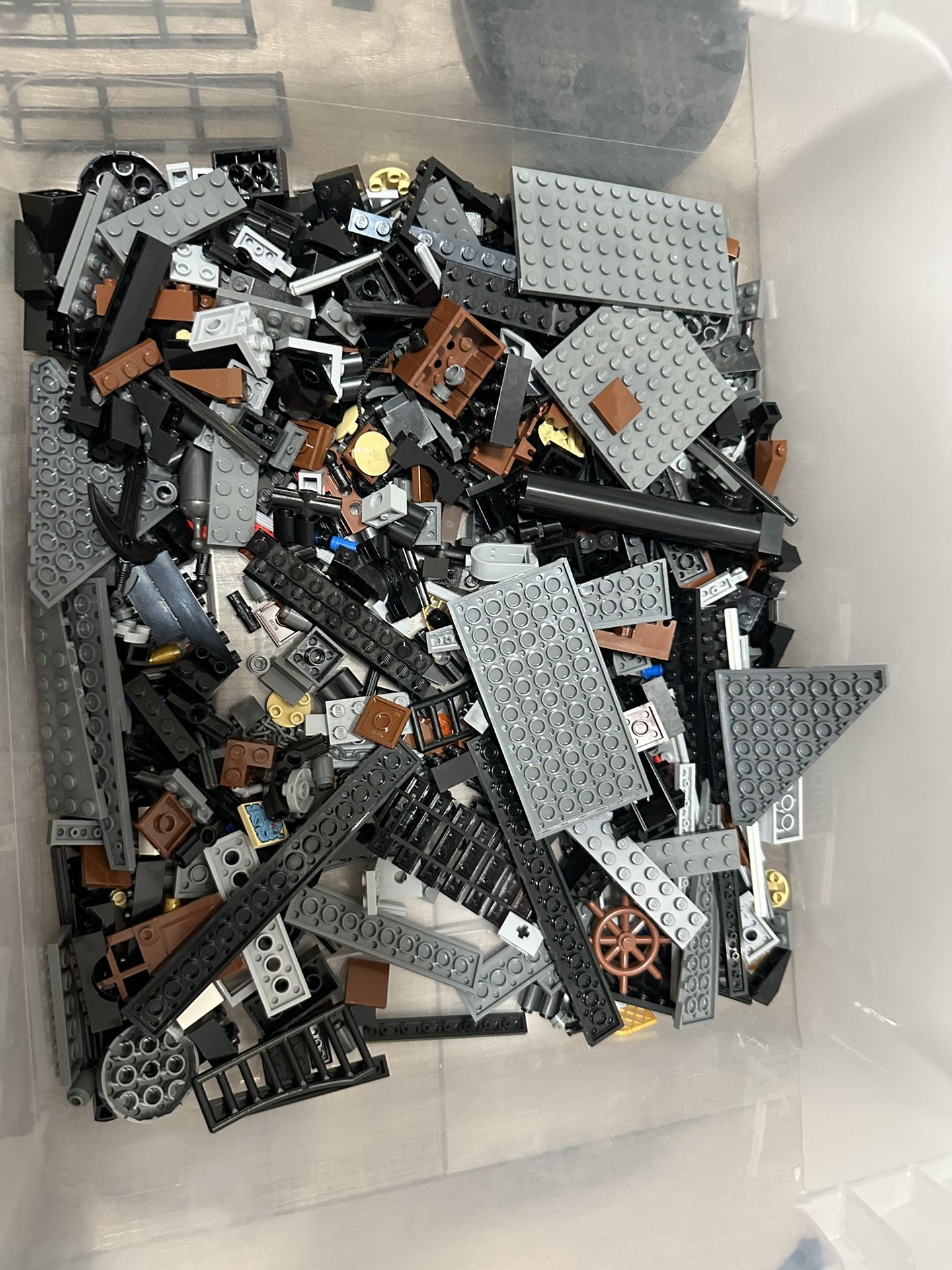 4184 Lego Pirates of the Caribbean The Black Pearl Complete Used Set