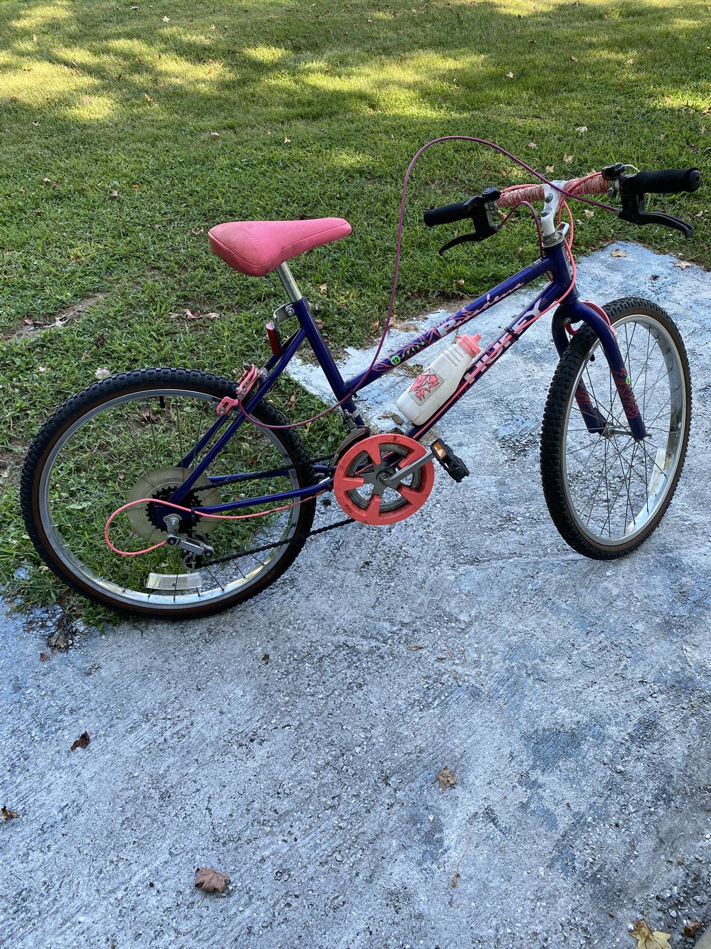 Huffy  Pasenda 12 Speed Girls Bike Pink Purple 