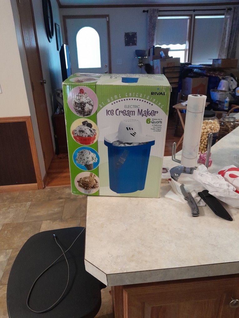 Ice Cream Maker