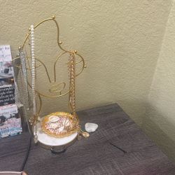 Jewelry Stand 