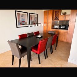 $775 Dining Room Table, Removable Extension and 8 Chairs