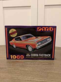 AMT 1969 Ford Torino Cobra Fastback Model Kit