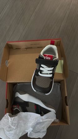 Kids Sneakers with Velcro Strap