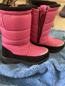 Snow boots for girl