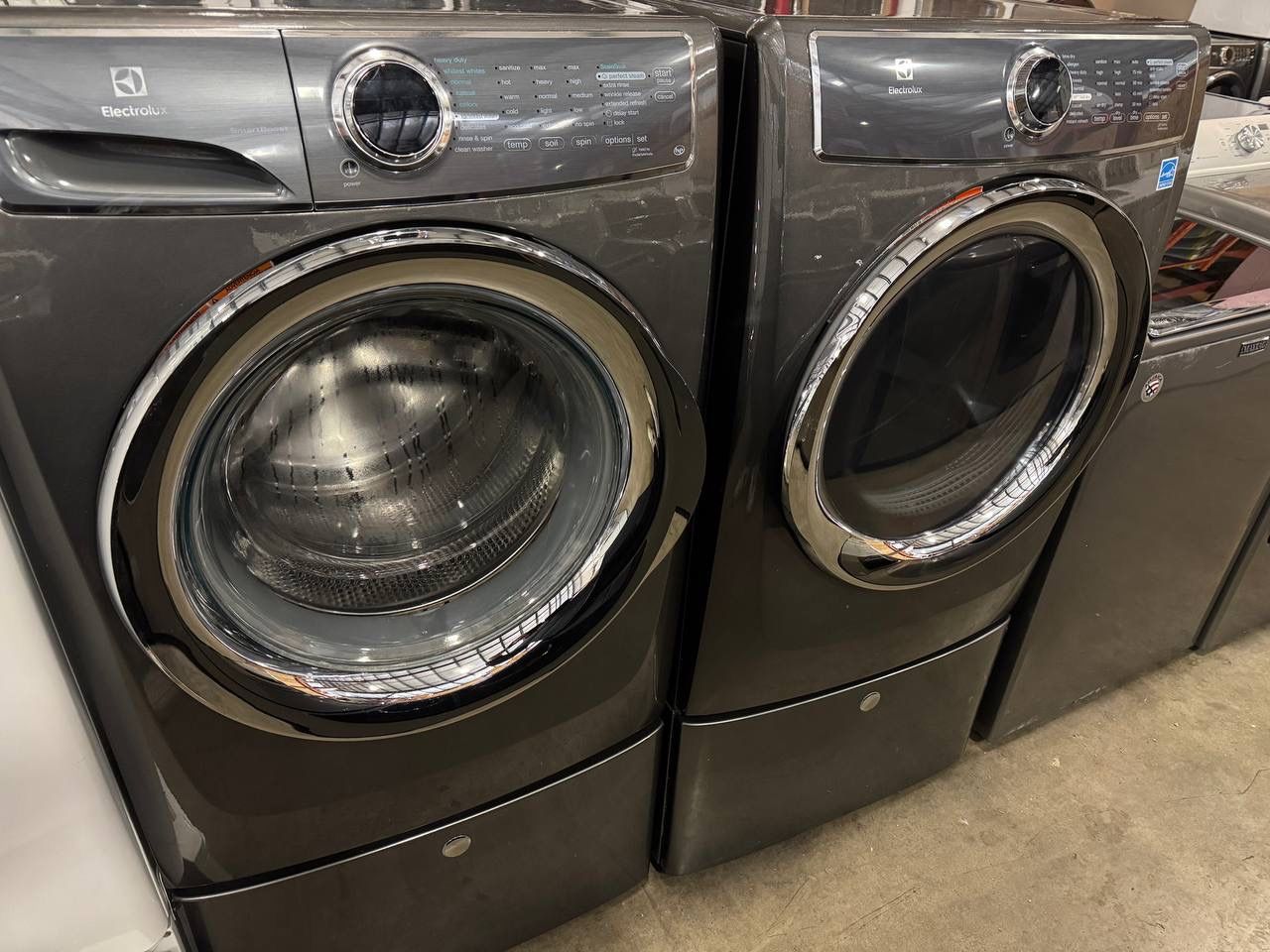 ELECTROLUX XL WASHER & DRYER SET SETS* LIKE NEW WARRANTY PEDESTALS DELIVERY READ