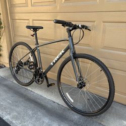 Trek FX 1 Hybrid Bike , Disc Brakes – Excellent Condition