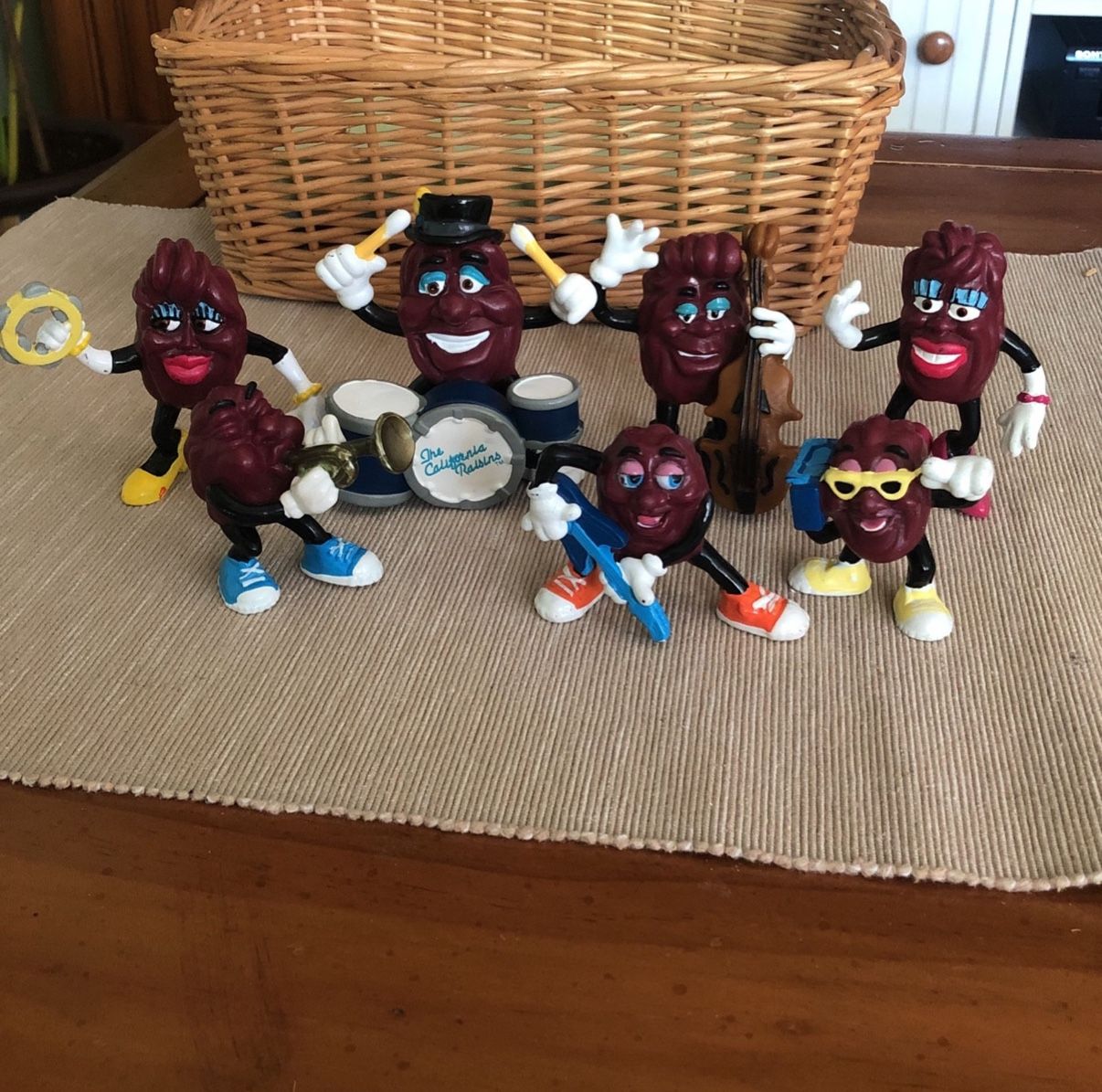 1988 Applause Vintage, California Raisins. Lot Of 7 Miniature PVC Figures.