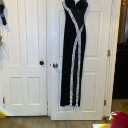 Outing Dress Size M