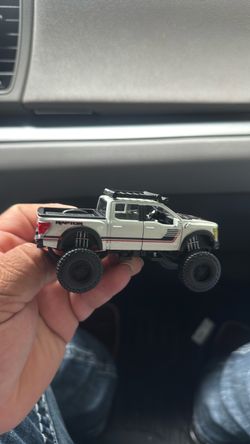 Toys Maisto raptor f 150