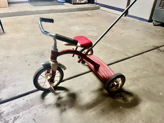Radio Flyer Tricycle - push
