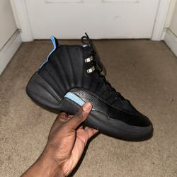 Jordan 12 Nubuck Size 11 $100‼️