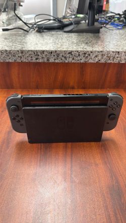 Nintendo Switch w/ Dock