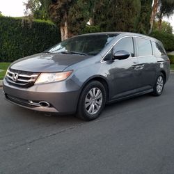 Honda Odyssey exl Van  8 seater!