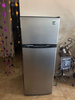 RCA Stainless Steel Top-Freezer Refrigerator $190
