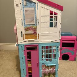 Barbie Dream House And Camper 