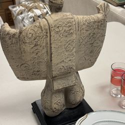 Vtg. Austin Productions 1981 Japanese Samurai Uesugi Sculpture 17" Figure