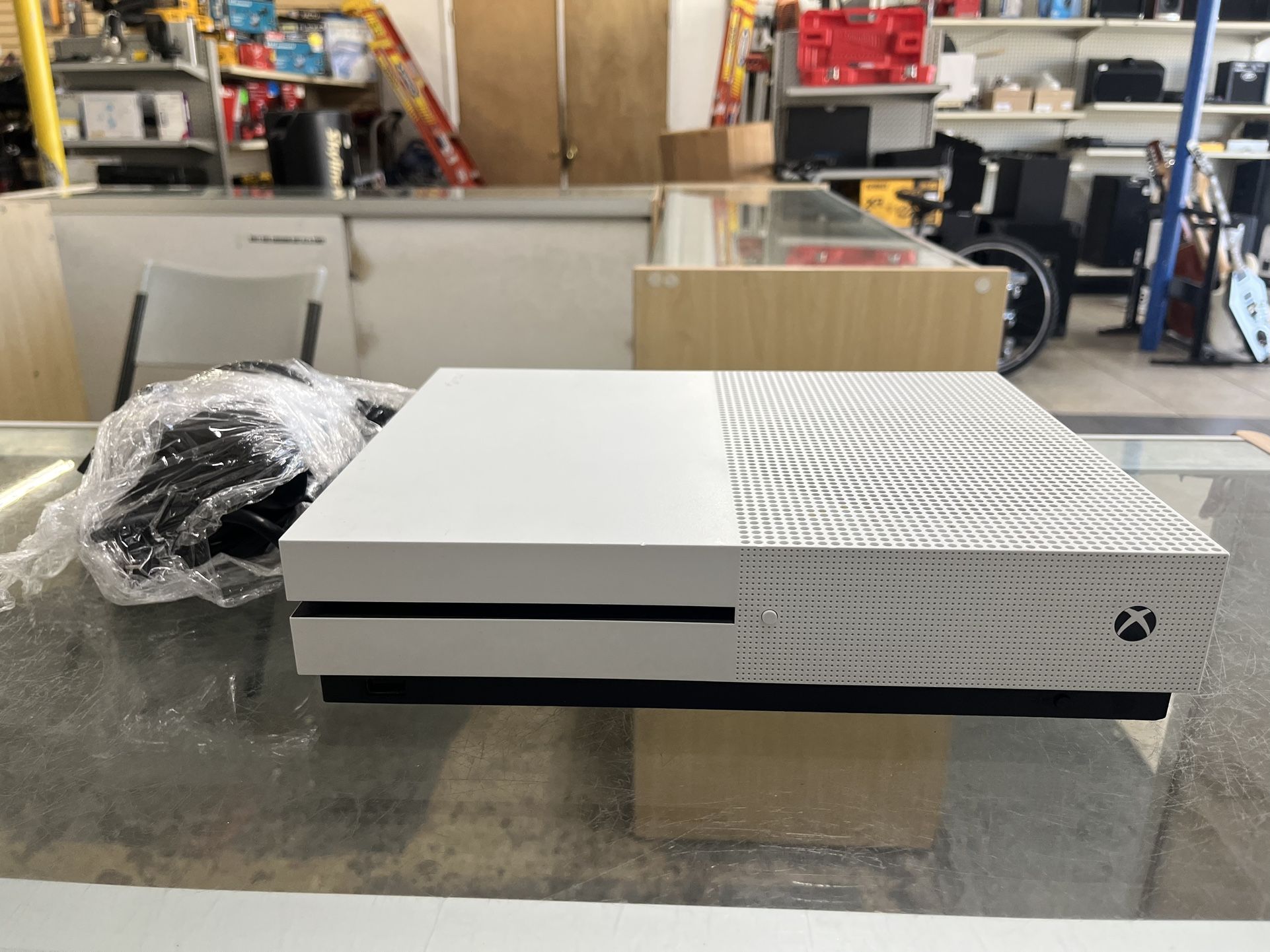 XBOX ONE S Game System With Remote And Cables Selling Cheap
