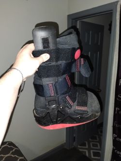 Medical Boot 5$