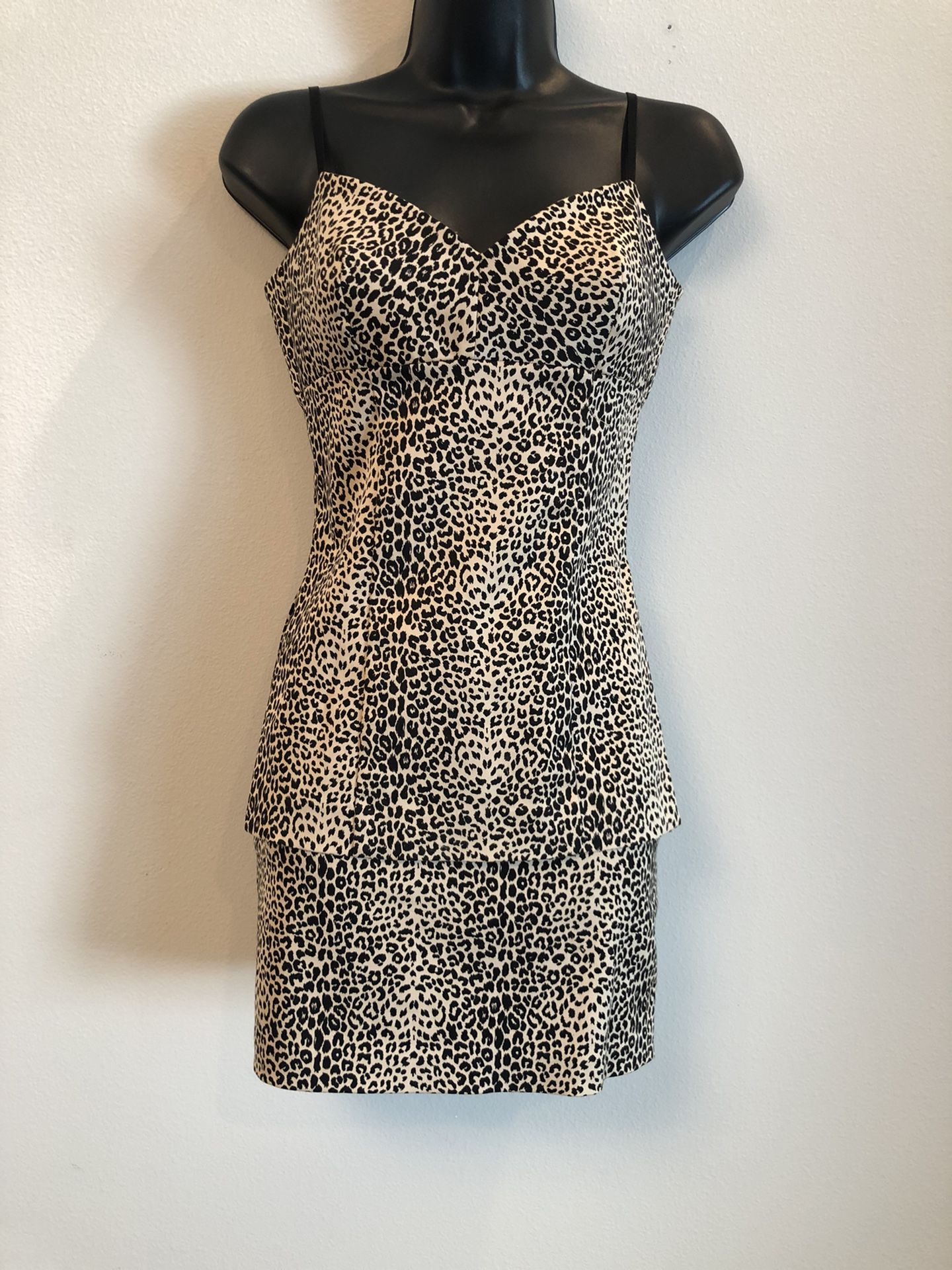 Like New Vintage Bebe Matching 2 Piece Cheetah Print Top and Miniskirt Size 2