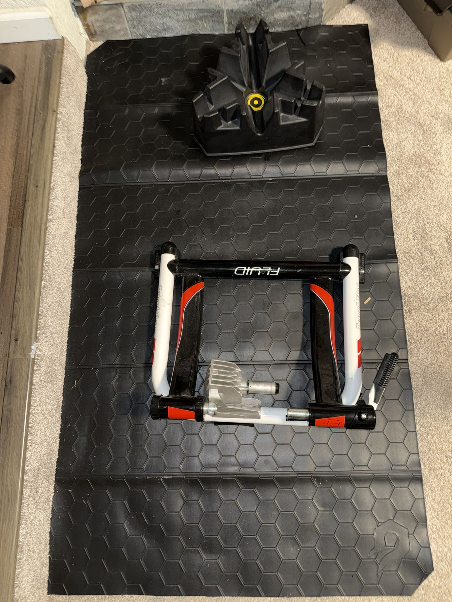 Travel Trac Fluid bike trainer, CycleOps stationary stand, BlackBurn mat