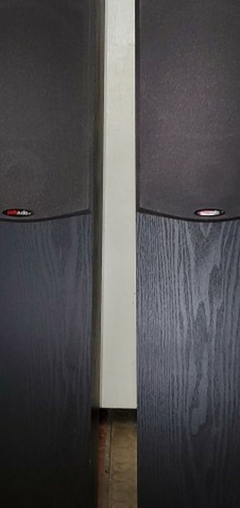 Polk Audio R30 floor standing speakers