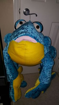 Extra Large Frog.